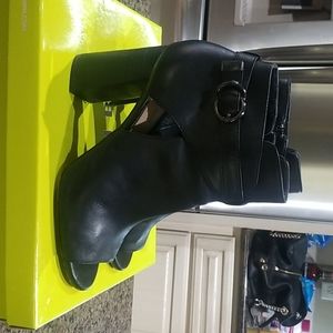 Gianni Bini Viktory Black Booties Sz 9.5